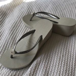 NEW Havaianas wedges sandal with crystal